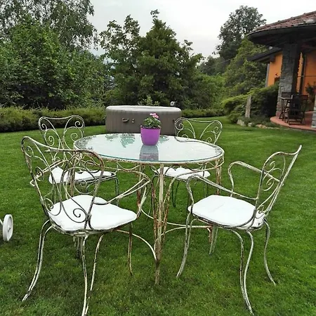 Bed and breakfast Claudia Lavena Ponte Tresa